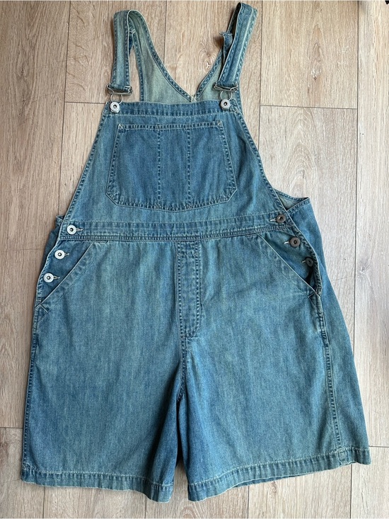 Gloria Vanderbilt Pants - Gloria Vanderbilt Y2K Blue Denim Overall W/ adjustable straps and pockets